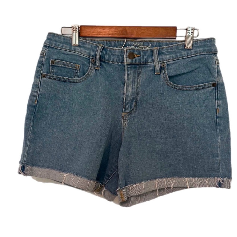 Universal Thread Denim Shorts Womens 8/29 Blue Excellent Cuffed Raw Hem Mid Rise